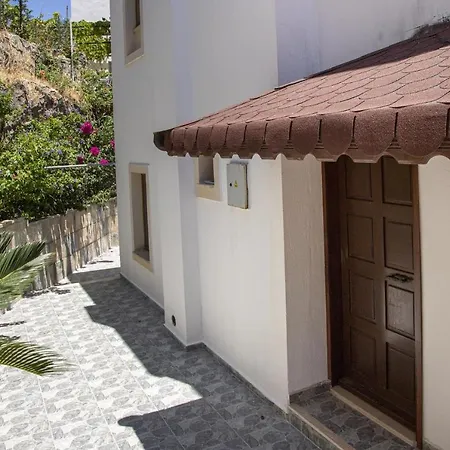 3 Bedroom Comfy House With Peaceful View In Yalikavak Bodrum
