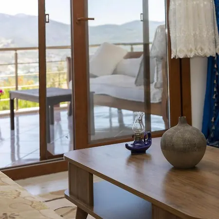 Willa 3 Bedroom Comfy House With Peaceful View In Yalikavak *